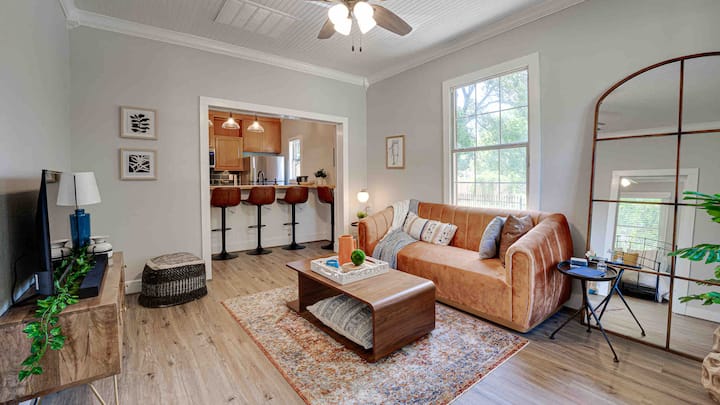 Chateau Bleu - Waxahachie Lake, Waxahachie