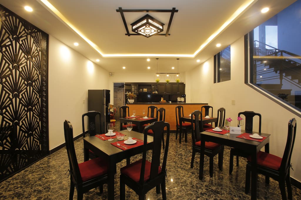 cozy restaurant