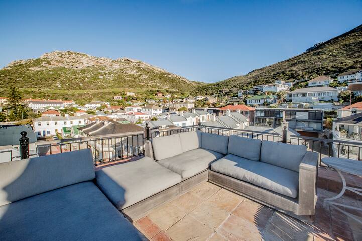 Penthouse at the Majestic, roof terrace/sea views gallery image 5