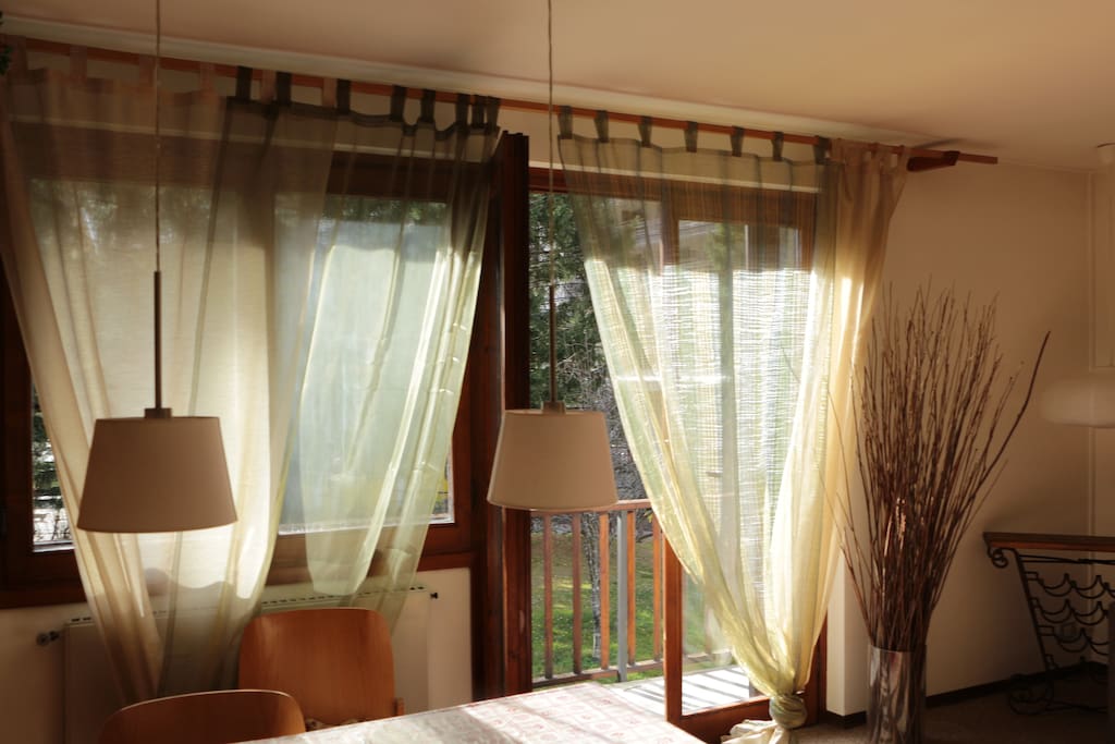 Vetrata con affaccio su giardino