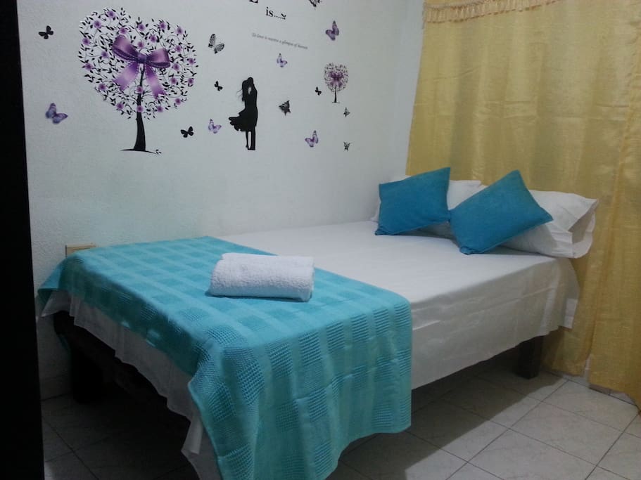ALCOBA cama semi-doble con ventilador