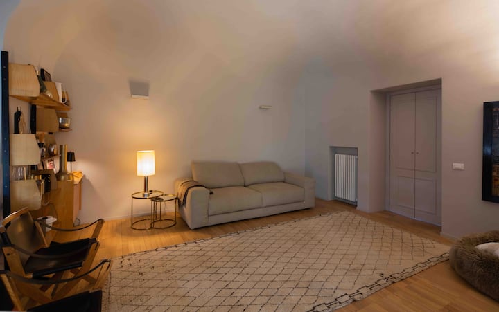 Obývacia izba/spálňa na prvom poschodí