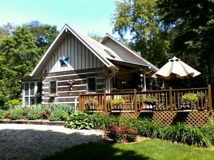 BLUE STAR BED & BREAKFAST:   LOGAN - HOCKING HILLS