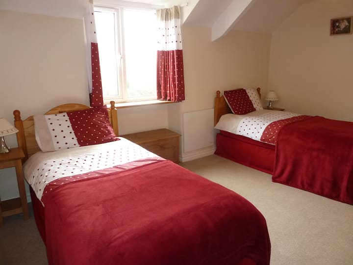 ห้องแฝดชั้นบนได้รับการตกแต่งใหม่สำหรับปี 2017