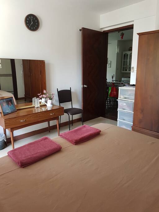 Bed room