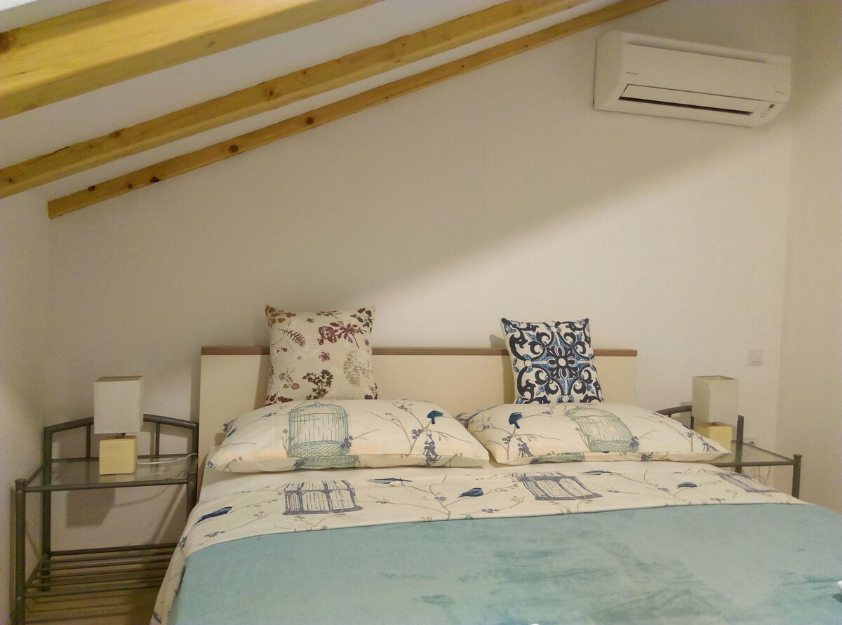 საძინებელი 1