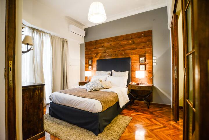 Amazing Apartment 1 – 5inAthens gallery image 2