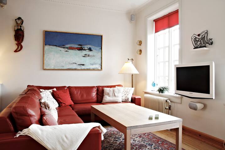 Spacious Villa – close to City gallery image 2