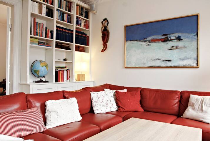 Spacious Villa – close to City gallery image 3