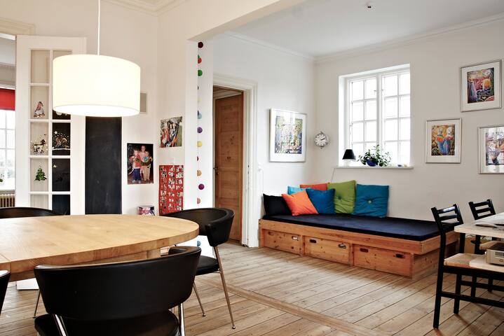 Spacious Villa – close to City