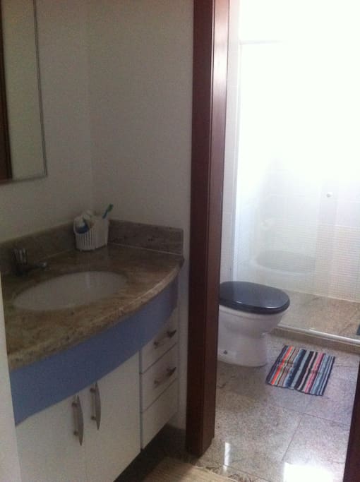 Banheiro social com lavabo