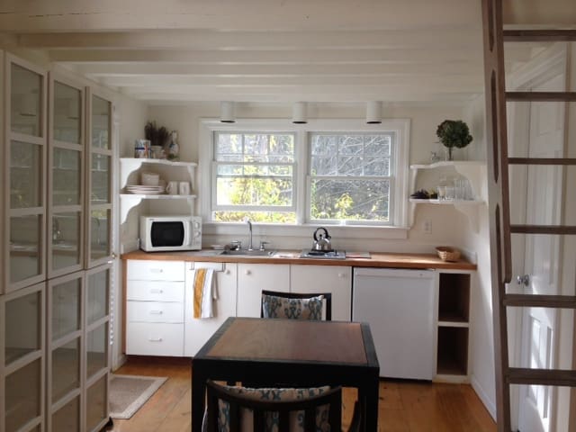 East Hampton Private Guest Cottage