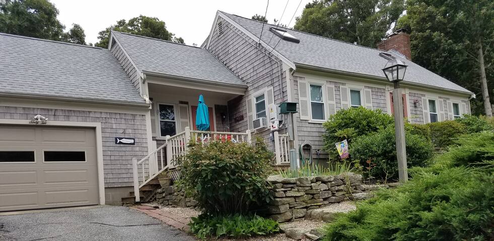 Cape Cod Fox Meadow House