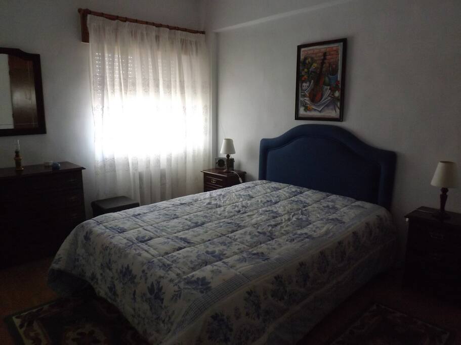 Excelente quarto com casa de banho privativa