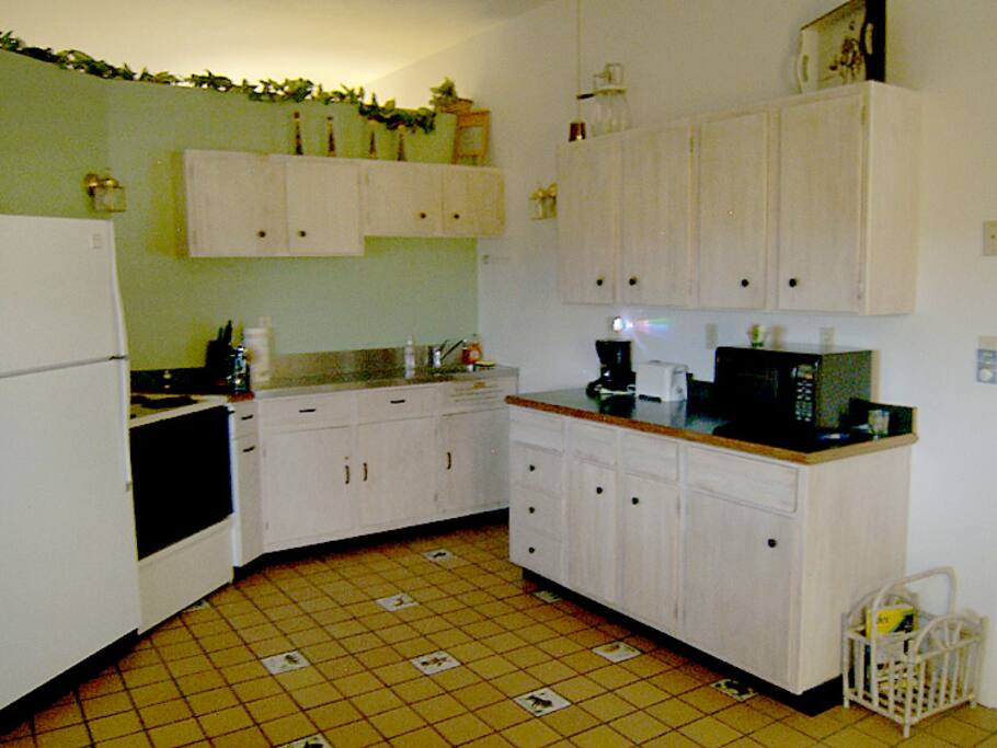 Cabin in the CountryMountain Views Farm stays for Rent in Livingston