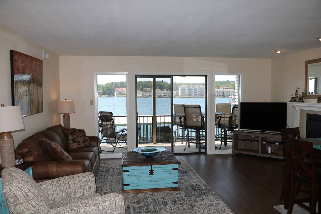 Spacious Living Room with Cable