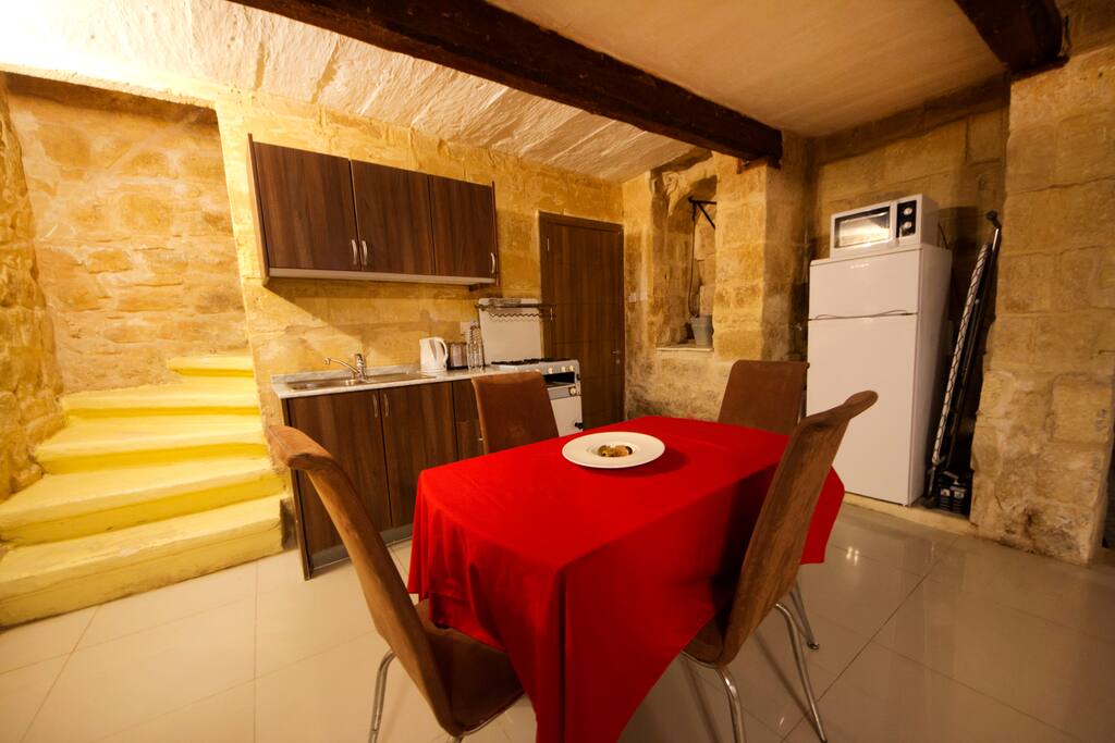 Kitchen / Dining