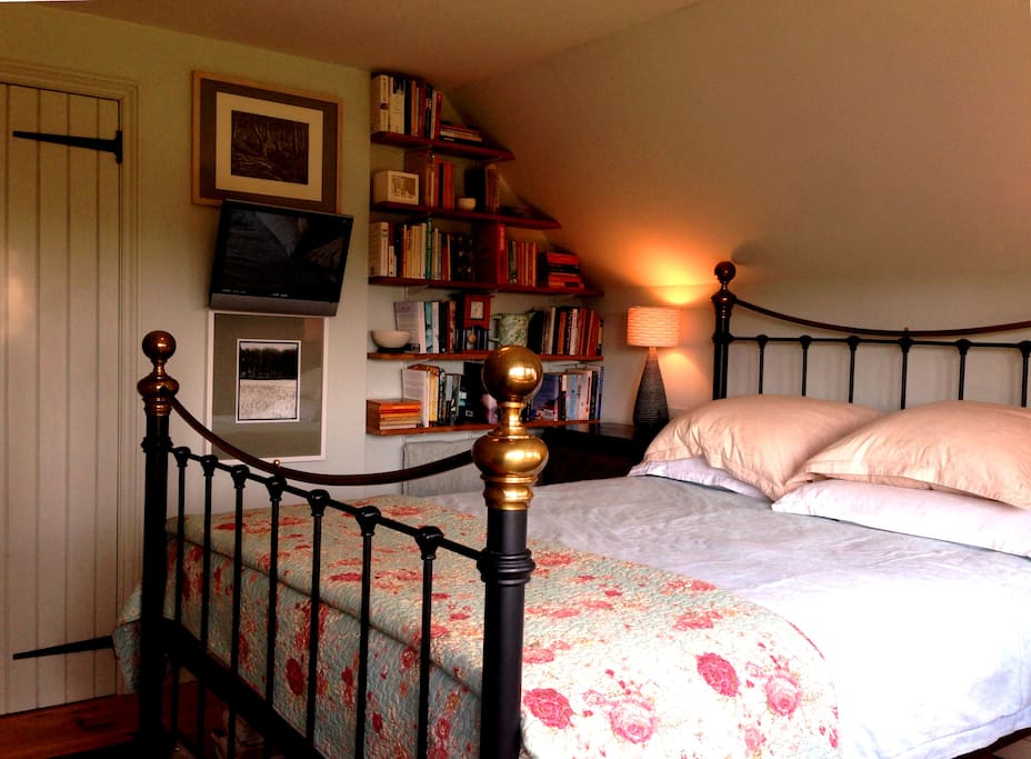 Double bedroom (2)
