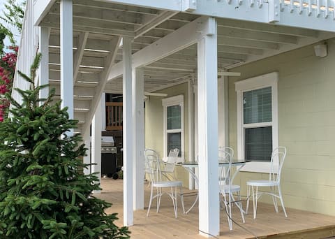 Chestnut Hill Cottage