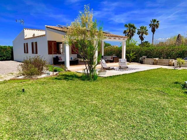 Petit Paradis, eco friendly with pool.