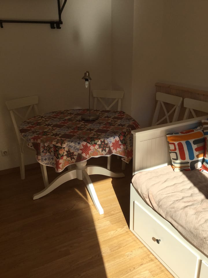 Maghaus, stan 3, dnevni boravak i kuhinja