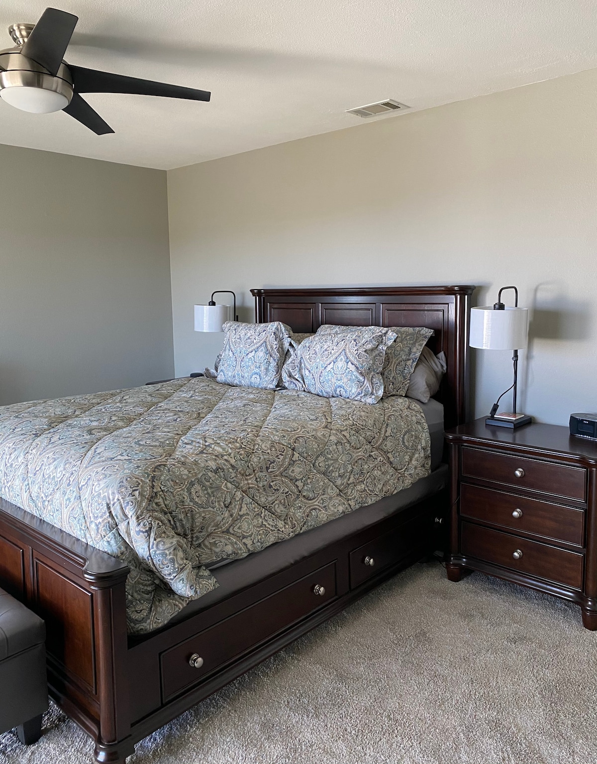 Основна спалня Много място за съхранение 