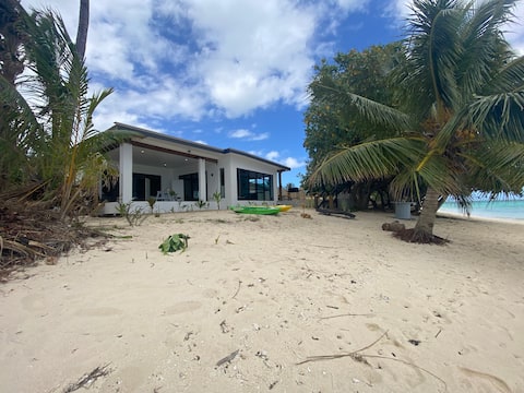 TAKU PEPE beachfront 3 bedroom house