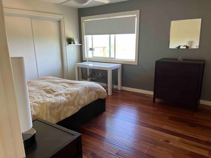 Silver room. View from door