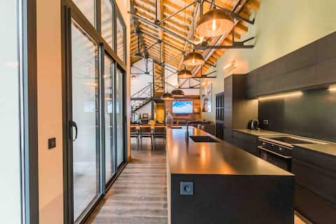 Successful Airbnb property: The Garage at François in Le Bourget Du Lac