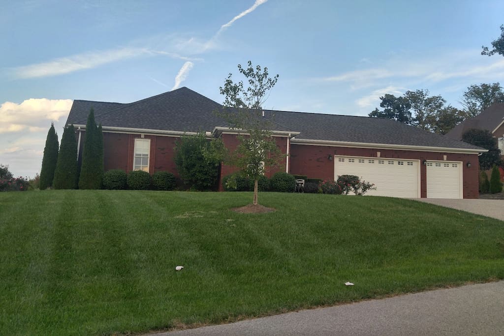 Side view with 3 car garage