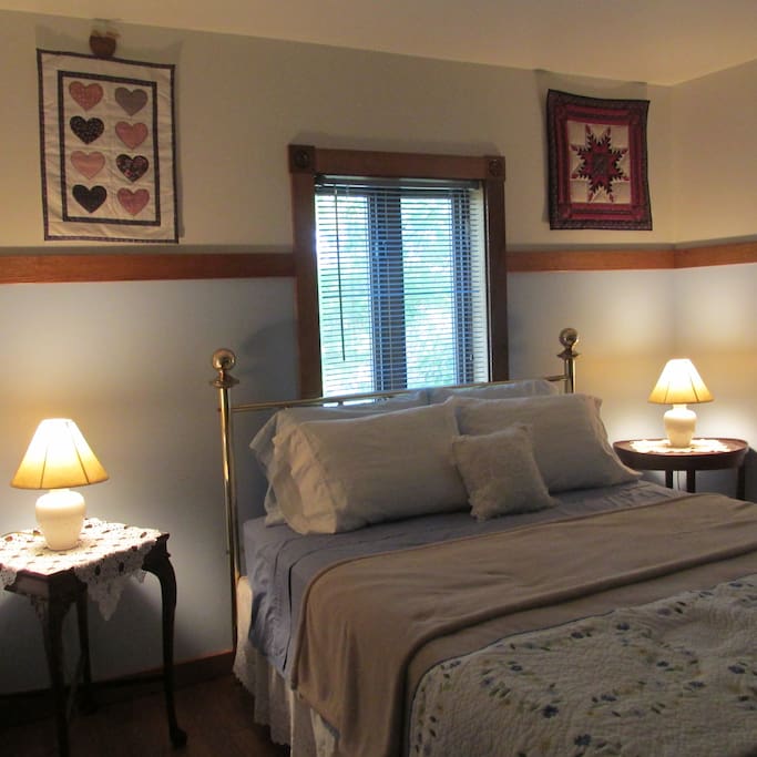 Quilt Room-Queen Bed