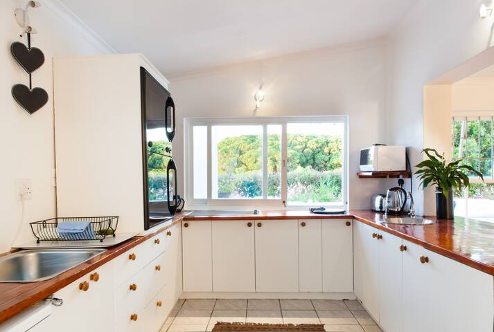 Tristan’s Beach House – Cape Town gallery image 5