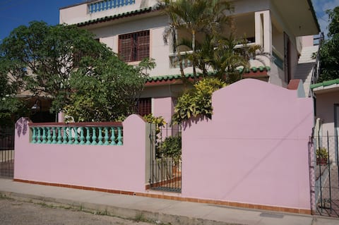 Eddy House,Santa Marta,Varadero + WIFI