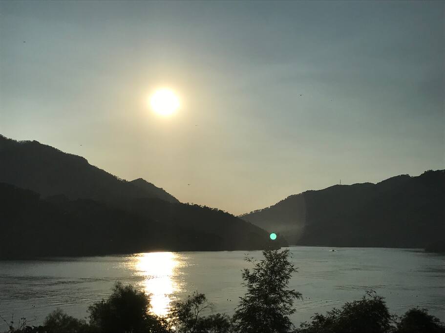 日落...坐在客厅沙发上可观赏