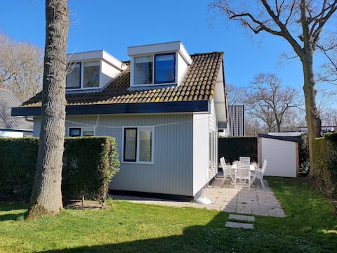 Friendly holiday home Zoutelande