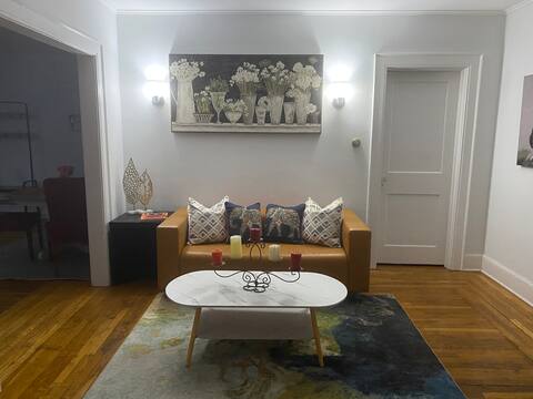 Modern home 10 min from Yale University & Hospital