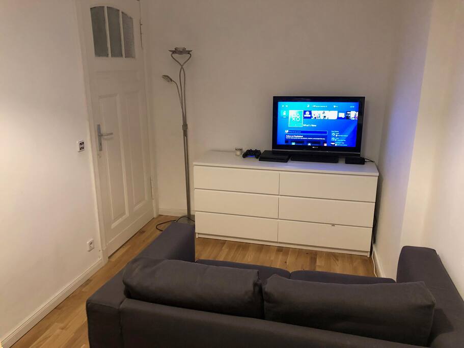Another view of the room