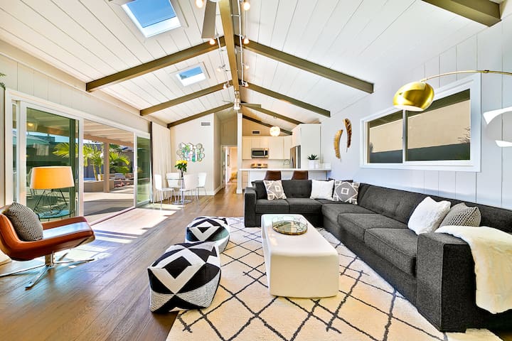 Luxury Gateway to La Jolla