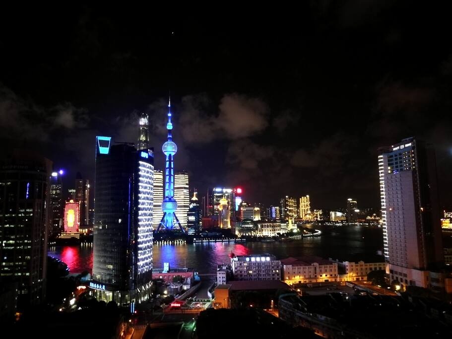 窗外外滩江景