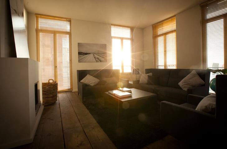 150 m² loft (terrace & river view) gallery image 2