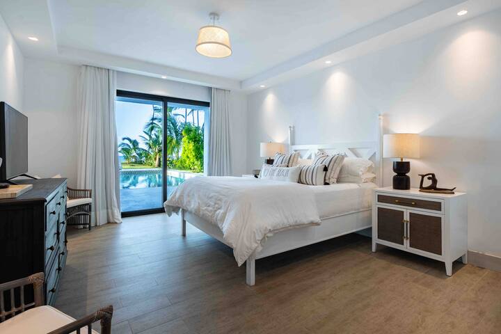 Entire home with 4 bedrooms in Las Terrenas - Beach Front - NEW VILLA -  for 12 guests -4 rooms