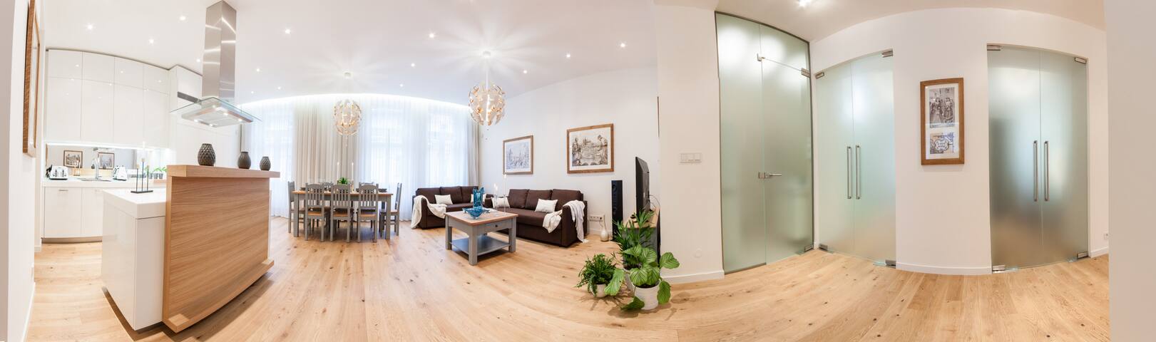 Glamour Excellent D 5-Bedrooms (Prague Old Town) gallery image 4