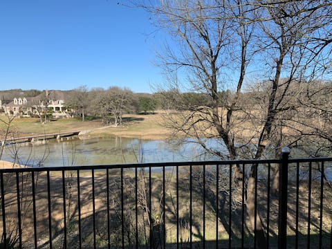 Popular Airbnb listing: Home on the Green in Killeen / Temple
