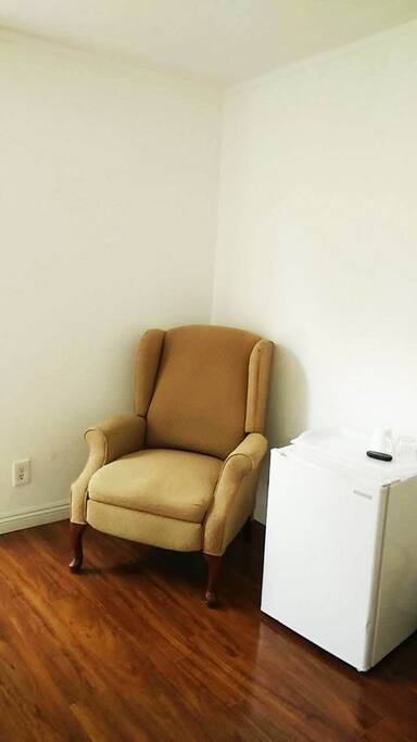 Arm chair