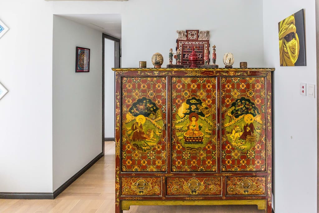 Living room Tibetan cabinet