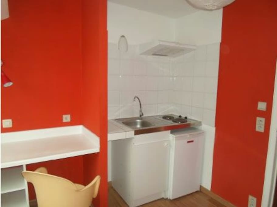 Each room comes with WiFi, a kitchenette and a fridge.