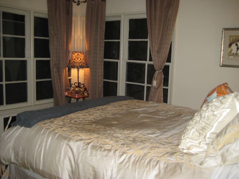 Bedroom is quiet and great for sleeping...
