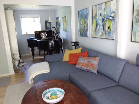 The townhouse that is close to everything