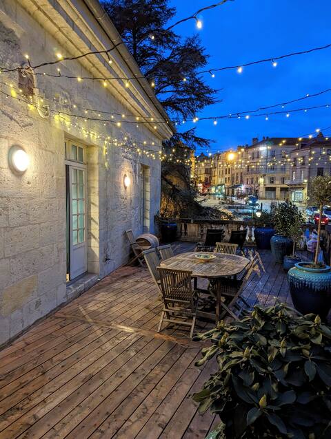Historic heart: Beautiful apartment with terrace