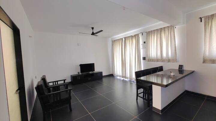 Living room image 3